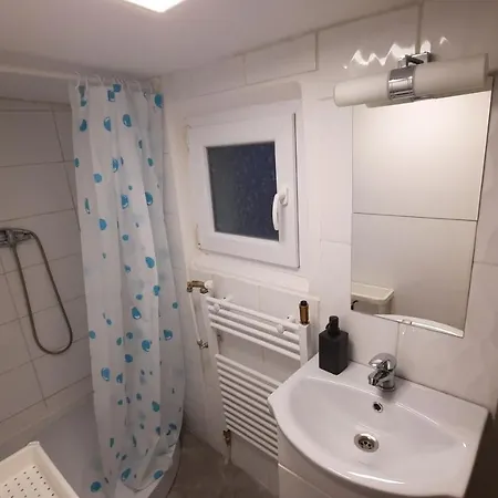Appartamento Hi-bp Garden Batsanyi Tiny House Near The Train With Free Parking Budapest